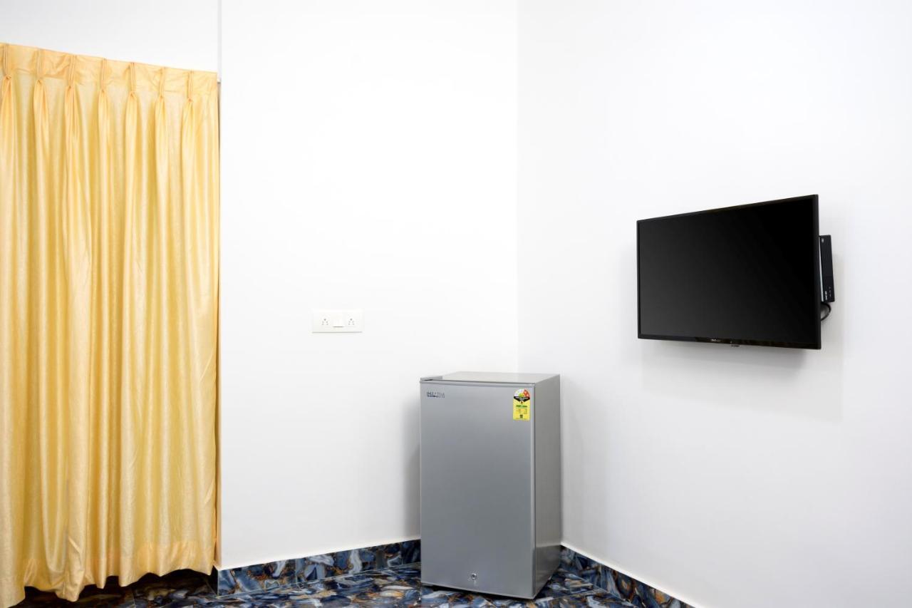Hotel Flying Goa カラングート エクステリア 写真