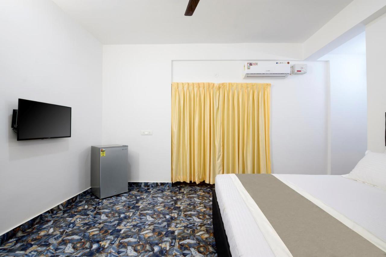 Hotel Flying Goa カラングート エクステリア 写真