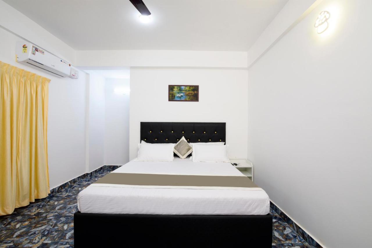 Hotel Flying Goa カラングート エクステリア 写真